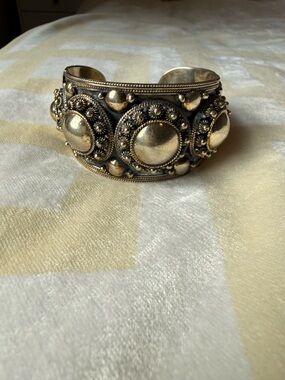 Vintage Sterling Silver Siam Cuff Bracelet ( estate)